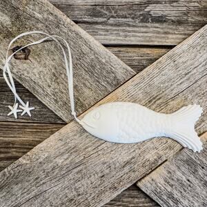 1994 Vintage Margaret Furlong-Shell Fish-Coastal Decor-Ceramic Bisque-New in Box